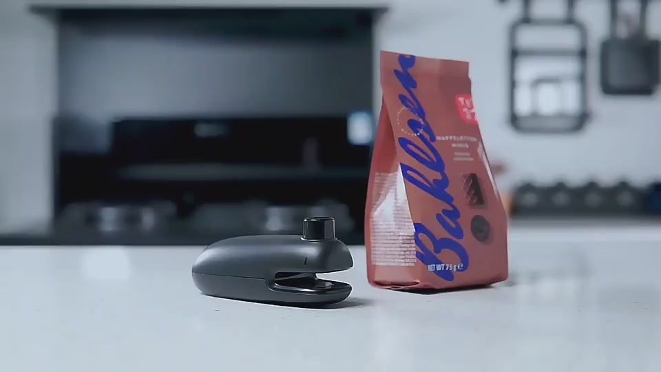 SealMate™ Mini Portable Heat Sealer – Resealable Food Bag Closer